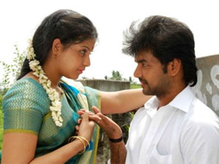 'ஜெய் வைக்கும் கோழிக் குழம்பு நல்லா இருக்கும்...!' - ருசி பார்த்த அஞ்சலி