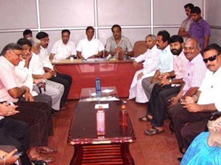 நாளை தயாரிப்பாளர் சங்க பொதுக்குழு கூட்டம்... பரபரப்பில் திரையுலகம்!