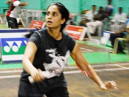 பாட்மிண்டனில் கலக்கிய ஷாலினி!