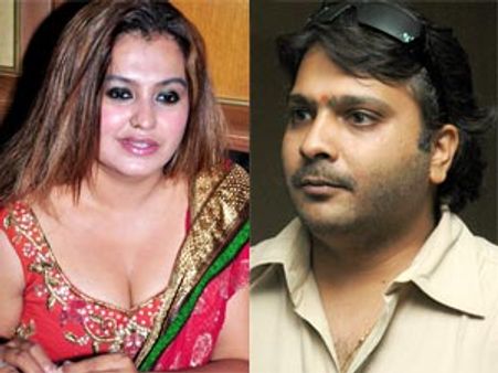 மதுவிருந்தில் பலாத்காரம் செய்தார்: எஸ்பிபி சரண் மீது சோனா புகார்