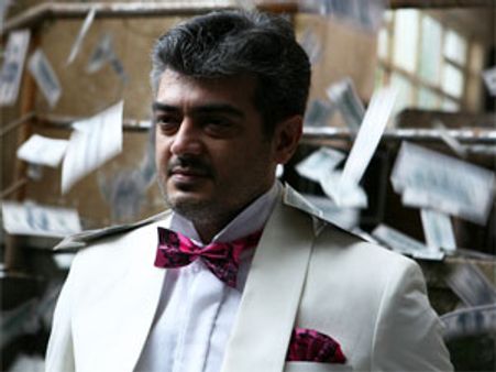 ரூ 17 கோடி கேட்கும் அஜீத்!