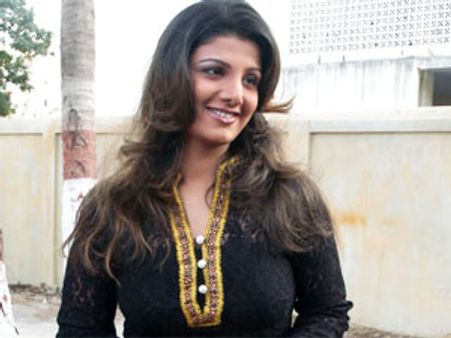 என் தொடையை இன்ஷ்யூர் செய்யவில்லை, ஆனால்...!: ரம்பா