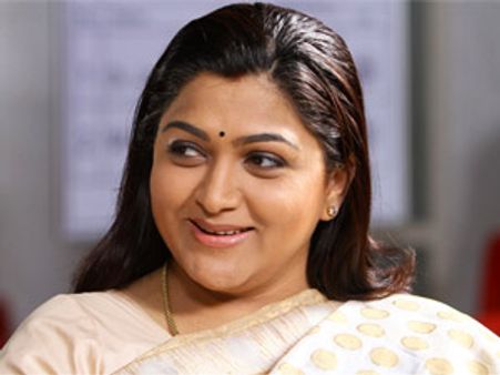 தேர்தல் விதிமீறல் வழக்குகள்: குஷ்பூவுக்கு முன்ஜாமீன்