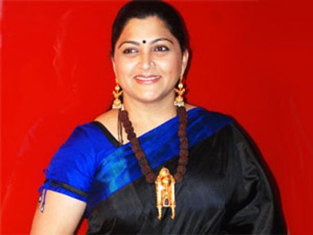 ஆண்டிப்பட்டி நீதிமன்றத்தில் குஷ்பு சரணடைய வேண்டும்: மதுரை உயர் நீதிமன்றம் உத்தரவு