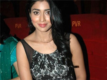 மதுபான விளம்பரம்... நடிக்க மறுத்த ஸ்ரேயா