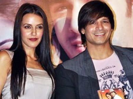 ரூ.5 கோடி கேட்டு நடிகர் விவேக் ஓபராய்க்கு ப்ளாக்மெயில்!