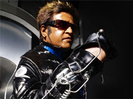 ரா ஒன் படத்துக்காக மும்பையில் மூன்று மணிநேரம் நடித்துக் கொடுத்த ரஜினி!