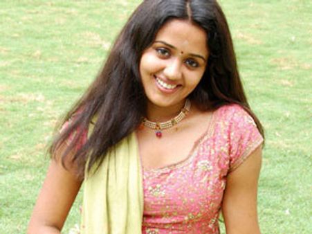 நானும் 'அசின், நயன்' ஆவேன்- அனன்யா