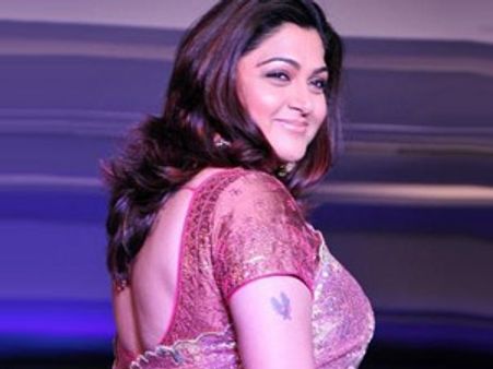 திருச்சியில் கிராமம் கிராமமாக குஷ்பு பிரச்சாரம்!