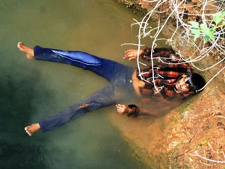 சீமான் படம்: கிணற்றில் விழுந்த புது நடிகர்!