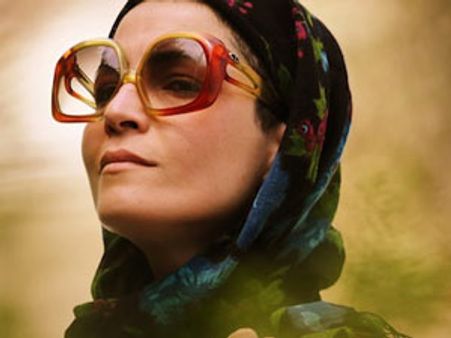 ஆபாசமாக நடித்த ஈரான் நடிகைக்கு 1 ஆண்டு சிறை, 90 கசையடி!