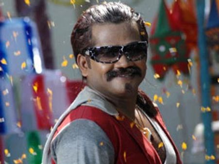 ராமநாதபுரத்தில் திமுக எம்.பி. ஜே.கே.ரித்திஷ் வீடு மீது பெட்ரோல் குண்டு வீச்சு