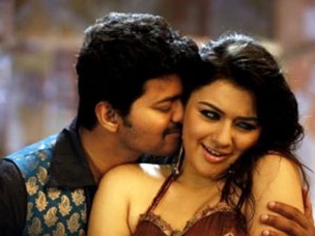 வேலாயுதமா... ஏழாம் அறிவா... உங்க 'ஓட்டு' யாருக்கு?