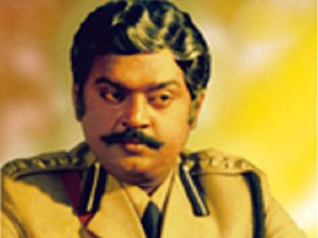 மீண்டும் ஊமை விழிகள்... விஜயகாந்த் வேடத்தில் சரத்குமார்!