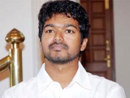 அமிதாப் பச்சன் பாணி நிகழ்ச்சியில் பங்கேற்கிறார் விஜய்?