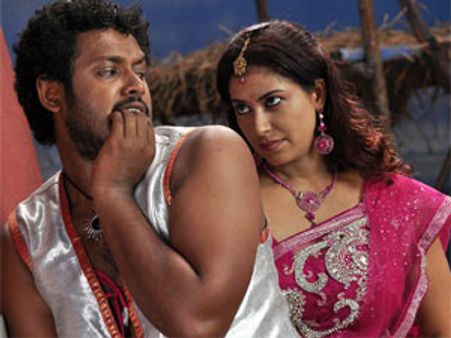 'கொஞ்சம் சிரிப்பு, கொஞ்சம் கோபம்' - சென்னை நீதிமன்றம் தடை