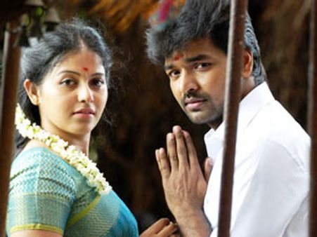 'கொஞ்சம் ஓவராத்தான் போய்க்கிட்டிருக்கு' ஜெய்- அஞ்சலி அக்கப்போர்!