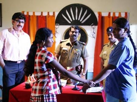 'உச்சிதனை முகர்ந்தால்'... - சிங்கள வெறியர்களால் சிதைக்கப்பட்ட ஒரு ஈழத்துச் சிறுமியின் கதை!