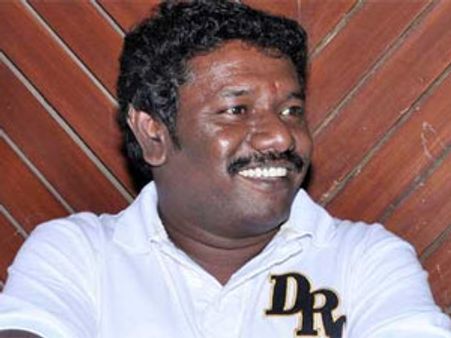 ரஜினி குடும்பத்தை தவறாகப் பேசவில்லை!- கருணாஸ் விளக்கம்