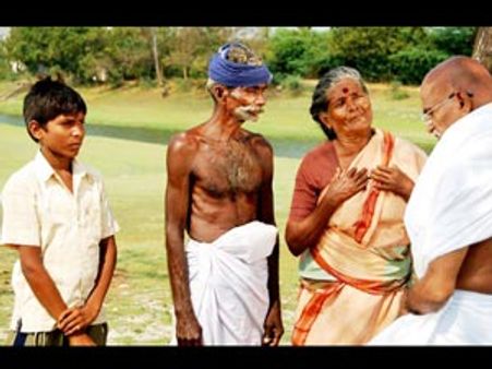 காந்தி மறு அவதாரம் எடுக்கும் “முதல்வர் மகாத்மா” படத்தைப் பார்த்த அன்னா