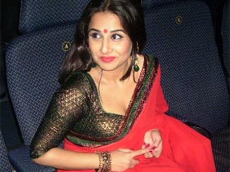 ஆபாசமாக நடிக்கவில்லை... வழக்கை ரத்து செய்யுங்கள்! - வித்யா பாலன்