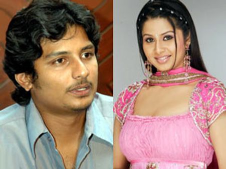 'காட்டிக் கொடுத்த' கருணா கோஷ்டியின் புத்தாண்டு விழாவில் சங்கீதா, ஜீவா, கிரிஷ்!