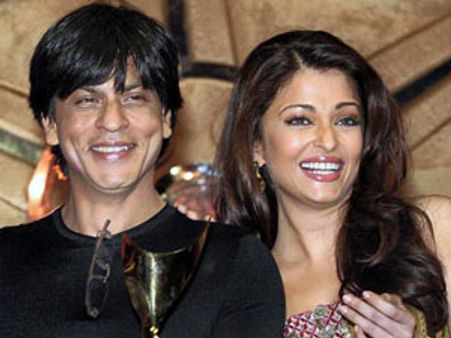 ரமணா ரீமேக்கில் ஷாரூக்கான்- ஜோடியாக நடிப்பாரா ஐஸ்வர்யா?