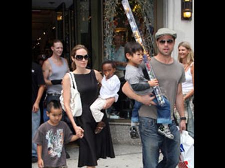 7 வது குழந்தையை எதிர்ப்பார்க்கும் 'பிராஞ்சலினா'!