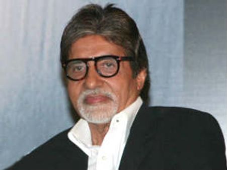 அறுவை சிகிச்சை முடிந்து வீடு திரும்புகிறார் அமிதாப்