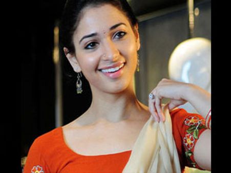 திருமணமா... எனக்கா... என்ன விளையாடறீங்களா?! - தமன்னா ஆவேசம்