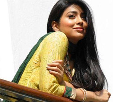 மார்க்கெட் ஏன் போச்சு? - 'சைஸ் ஜீரோ' ஸ்ரேயா சொல்லும் காரணம்