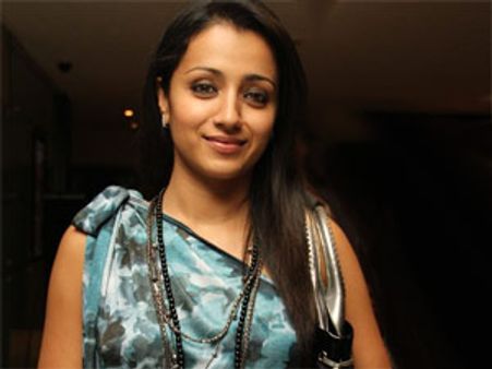 பாமக தலைவர் மகன் படத்திலிருந்து த்ரிஷா நீக்கப்பட்டாரா? - இயக்குநர் அகமது விளக்கம்