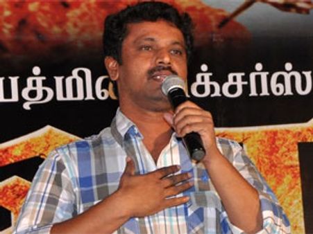 சிவாஜி நடித்த படத்தை ரீமேக் பண்ண தில் இருக்கா... - கேட்கிறார் சேரன்!