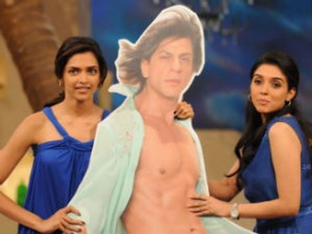 ஷாரூக் ஜோடி என பொய் சொல்லலாமா? - அசின் மீது பாலிவுட் இயக்குநர் கோபம்!