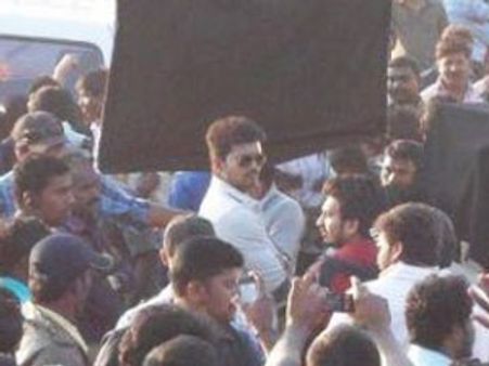 பெப்சி பிரச்சினைக்கு மத்தியில் விஜய்யின் பட ஷூட்டிங் மீண்டும் தொடங்குகிறது!