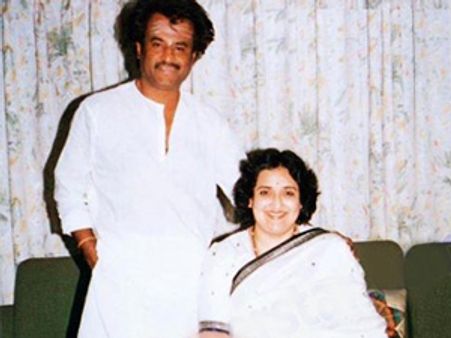 மனைவி லதாவின் பிறந்த நாளைக் கொண்டாடிய ரஜினி!