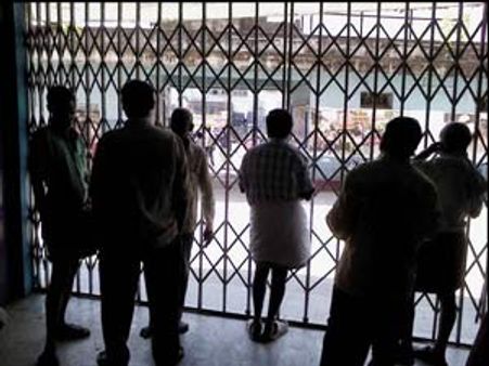 ஜெயலலிதா குழந்தையாக இருந்தபோது படம் பார்த்த திருவல்லிக்கேணி ஸ்டார் தியேட்டர் மூடப்பட்டது!