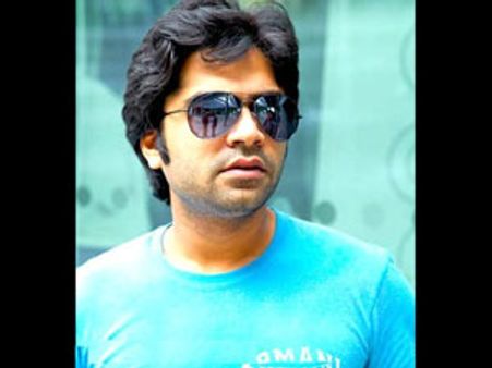 நிக் ஆர்ட்ஸ் தயாரிக்கும் 'வாலு' - ஹீரோ சிம்பு!!