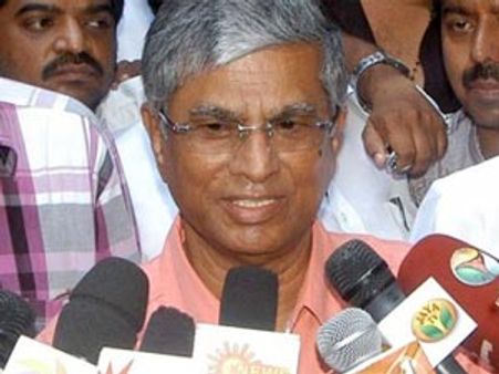 பெப்சி ஸ்ட்ரைக் அறிவித்துள்ள ஏப் 7ம் தேதி முதல் நாங்கள் வேலை செய்வோம்!-எஸ்ஏ சந்திரசேகரன்