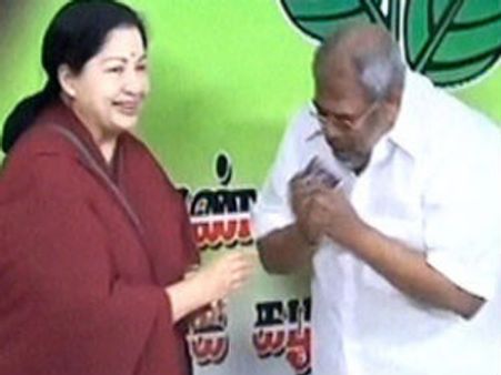 தயாரிப்பாளர் சங்கத்தில் பிளவு... ராவுத்தர், தேனப்பன், உள்பட 20 பேர் விலகல்!