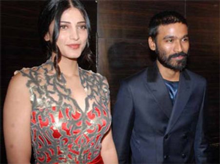 தனுஷ், ஐஸ்வர்யாவைச் சூழ்ந்த 3 சிக்கல்- கை கொடுக்கும் சூப்பர் ஸ்டார்!