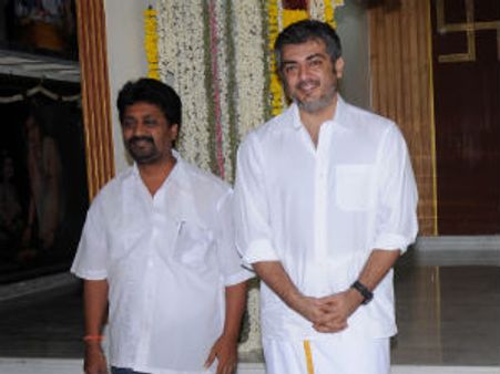 ஏ.எம். ரத்னம் கட்டிய சாய்பாபா கோவில் கும்பாபிஷேகத்தில் அஜீத்