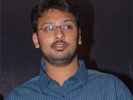 மீகா என்டர்டெயின்மென்ட்- தயாநிதி அழகிரியின் இன்னும் ஒரு தயாரிப்பு நிறுவனம்!