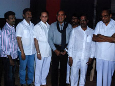 கோடம்பாக்கத்தில் அதிநவீன புதிய லேப் & மினி திரையரங்கம்!
