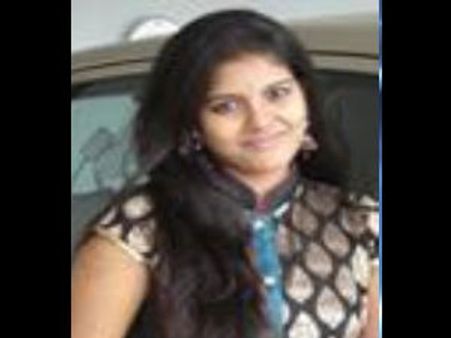 தமிழ்நாடு பவுண்டேஷன் நட்சத்திரப் போட்டியில் நடுவராக 'போட்டுத் தாக்கு..’ ரோஷிணி!