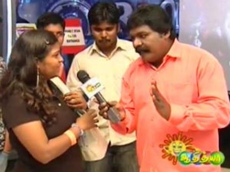 ‘சொல்லுங்கண்ணே சொல்லுங்க’: அண்ணாச்சியின் ஜாலி லூட்டி