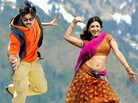 10 நாட்களில் ரூ.52 கோடி அள்ளிய கப்பார் சி்ங்: தெலுங்கில் பாக்ஸ் ஆபீஸ் ராணியான ஸ்ருதி ஹாசன்