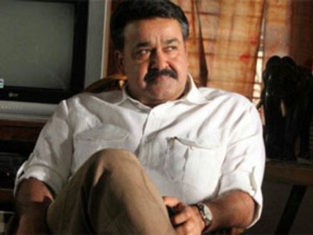 கேரளாவில் வாழ பயமா இருக்கு: மோகன்லால்