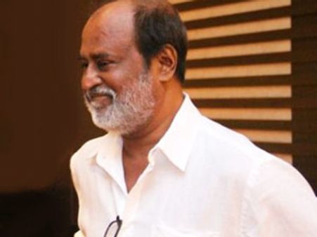 கப்பார் சிங்கை பார்த்து பவன் கல்யாணை புகழ்ந்த ரஜினிகாந்த்