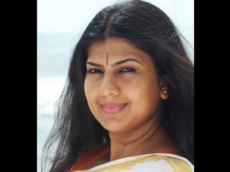 சின்னத்திரையில் மீண்டும் சொர்ணமால்யா...!